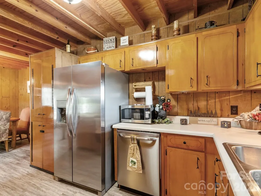 1901 Blue Rock Road Burnsville NC 28714
