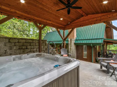 1901 Blue Rock Road Burnsville NC 28714