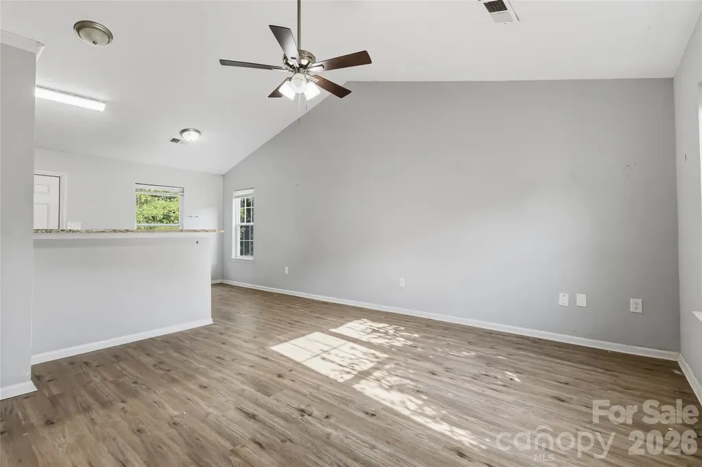 6421 Elgywood Lane Charlotte NC 28213