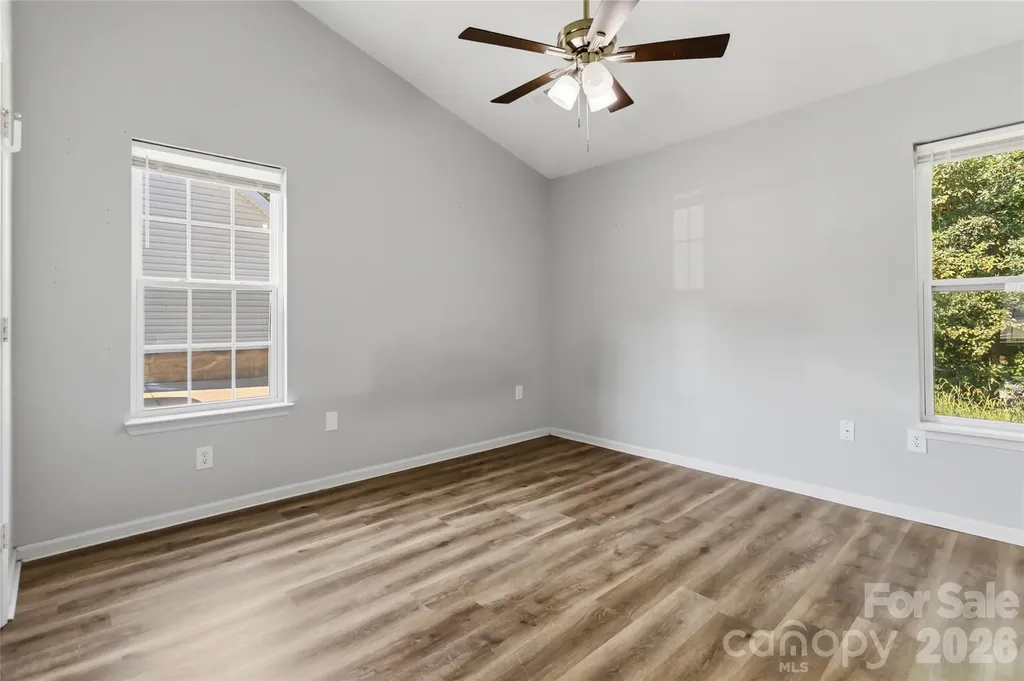 6421 Elgywood Lane Charlotte NC 28213