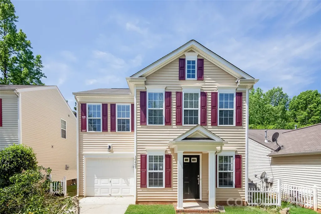 10409 Hugue Way Charlotte NC 28214