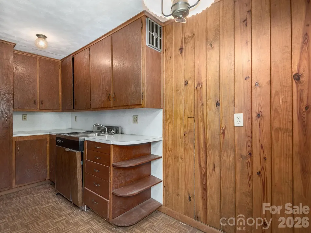 44 Bear Creek Road Asheville NC 28806