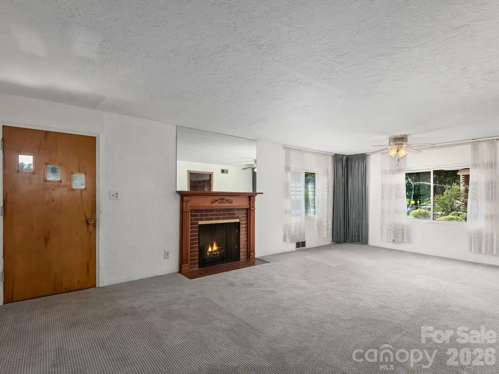 44 Bear Creek Road Asheville NC 28806