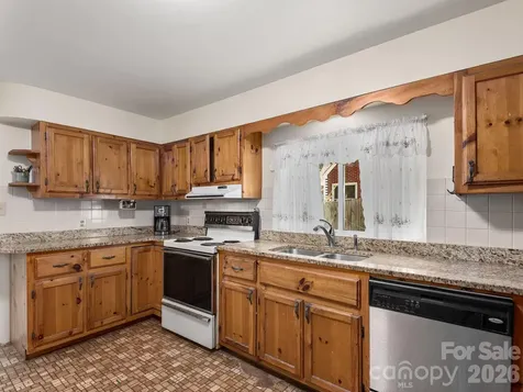 44 Bear Creek Road Asheville NC 28806