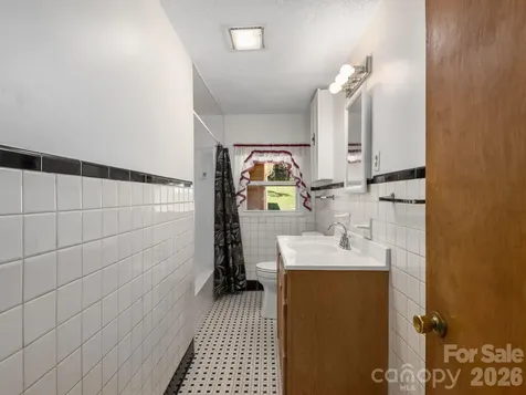 44 Bear Creek Road Asheville NC 28806