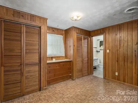 44 Bear Creek Road Asheville NC 28806