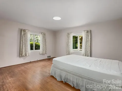 44 Bear Creek Road Asheville NC 28806
