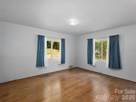 44 Bear Creek Road Asheville NC 28806