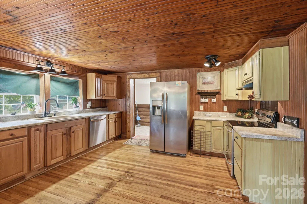114 Beacon Hill Ellenboro NC 28040