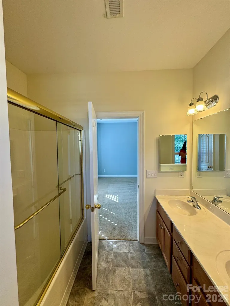 12012 Bordeaux Street Charlotte NC 28277