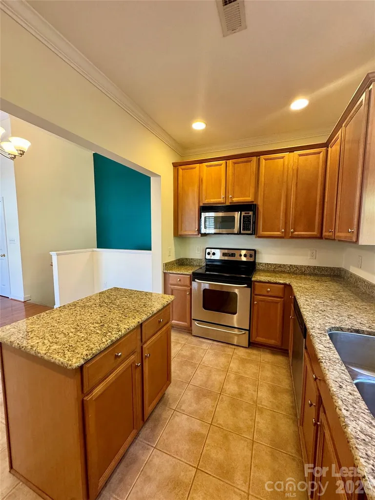 12012 Bordeaux Street Charlotte NC 28277