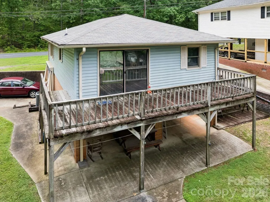 9781 Pine Tree Road Norwood NC 28128