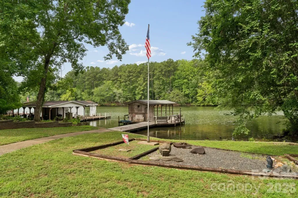 9781 Pine Tree Road Norwood NC 28128