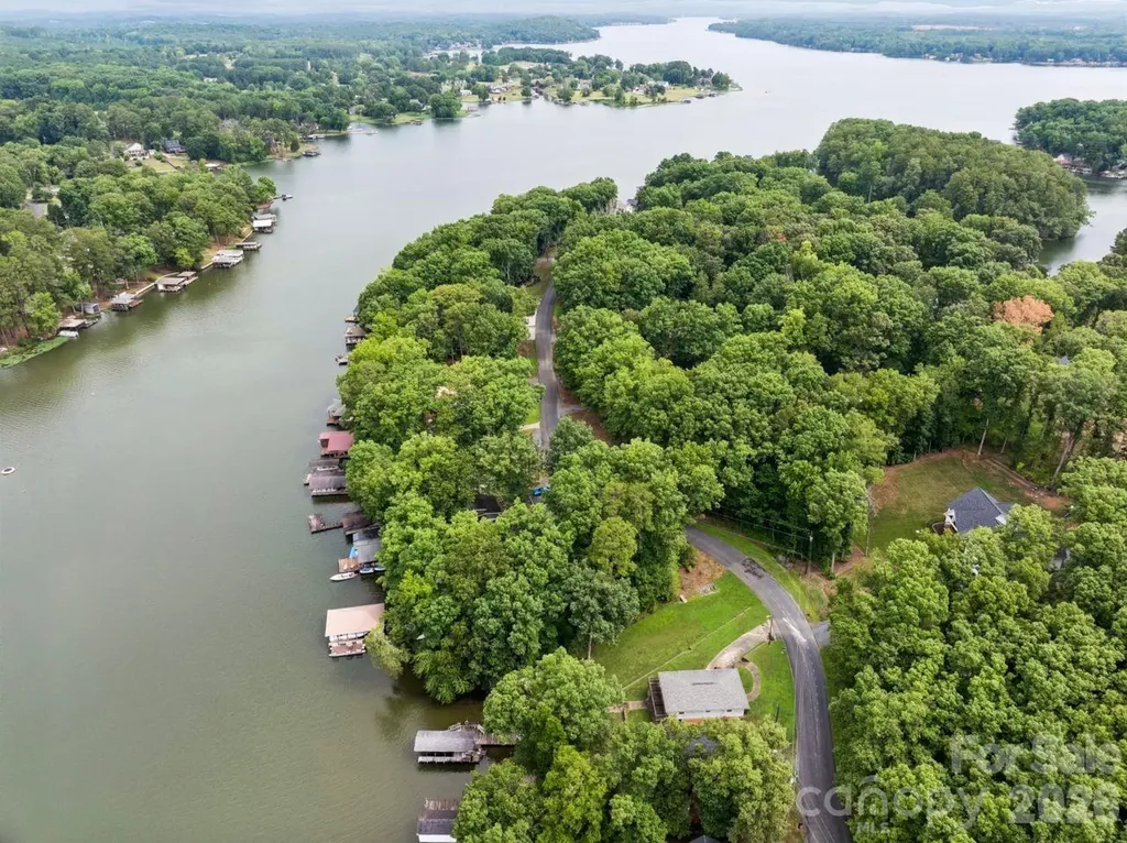 9781 Pine Tree Road Norwood NC 28128
