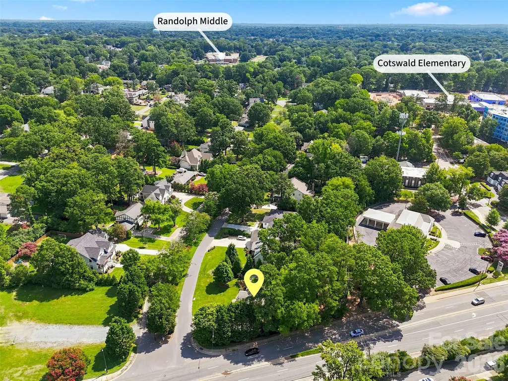4467 Woodlark Lane Charlotte NC 28211