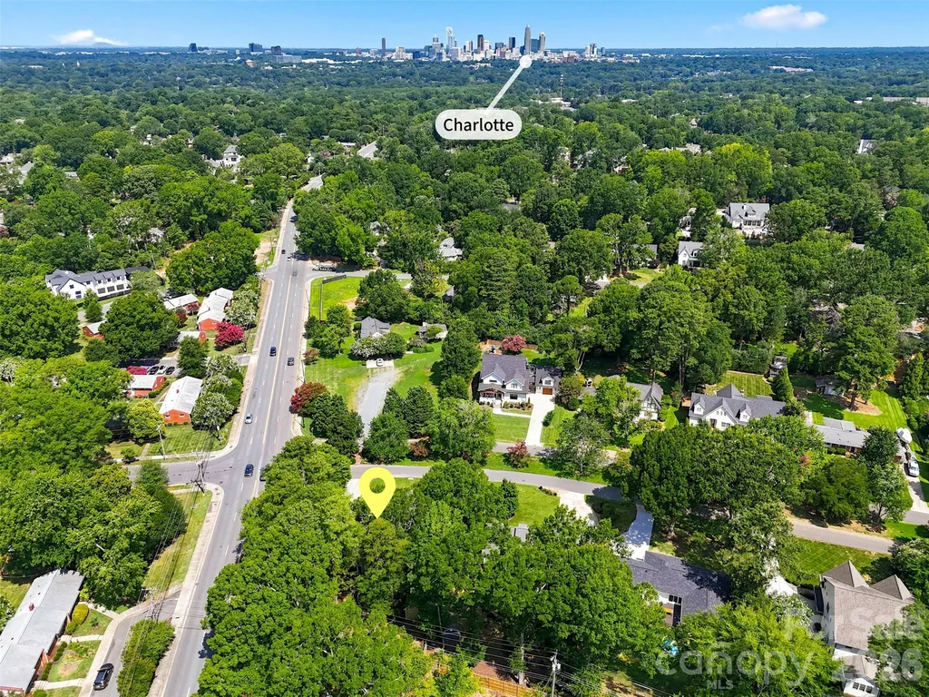 4467 Woodlark Lane Charlotte NC 28211
