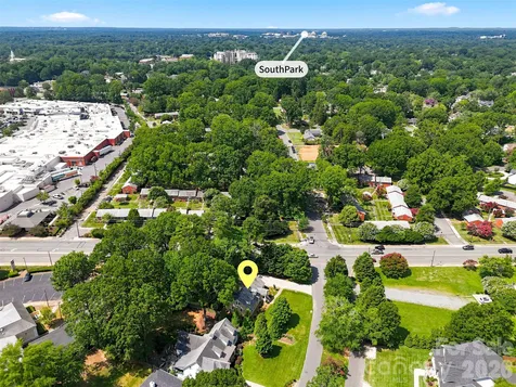 4467 Woodlark Lane Charlotte NC 28211
