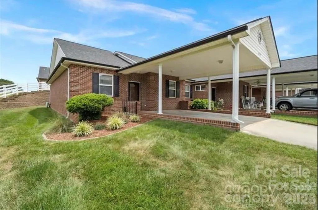 6277 Iris Court Denver NC 28037