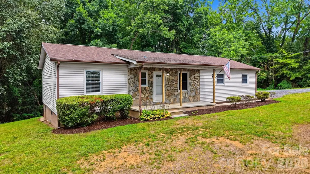 67 Woodlane Street Granite Falls NC 28630