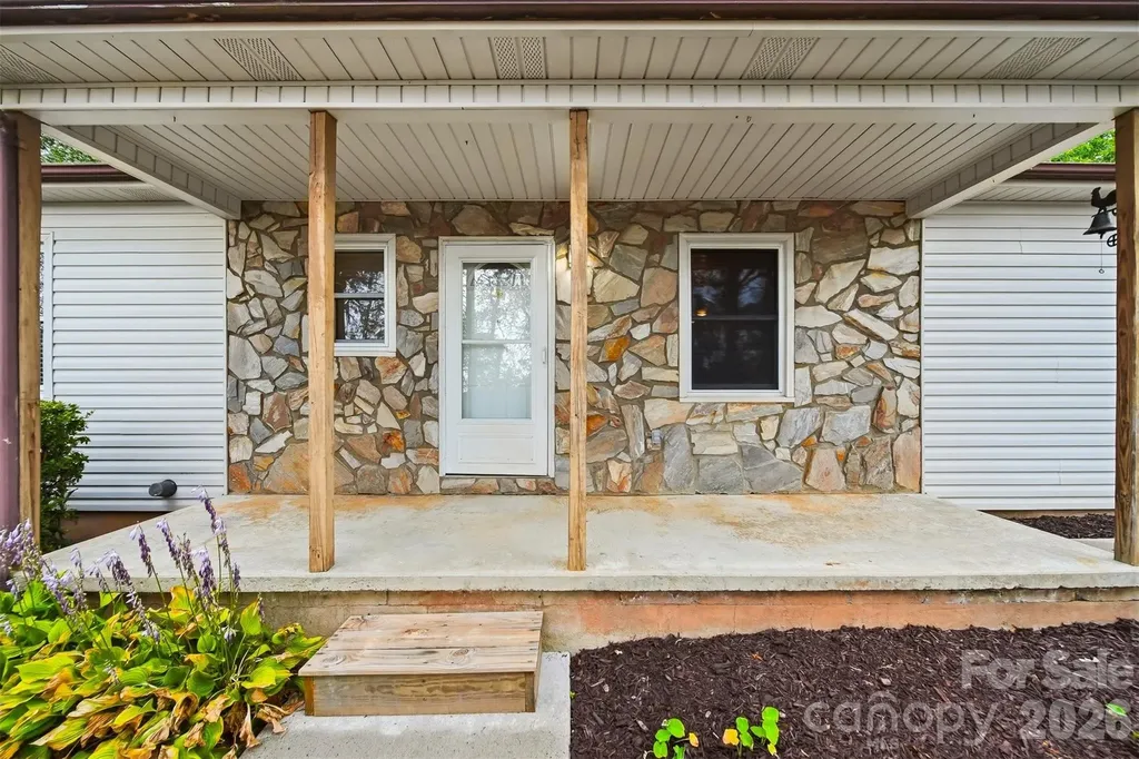 67 Woodlane Street Granite Falls NC 28630