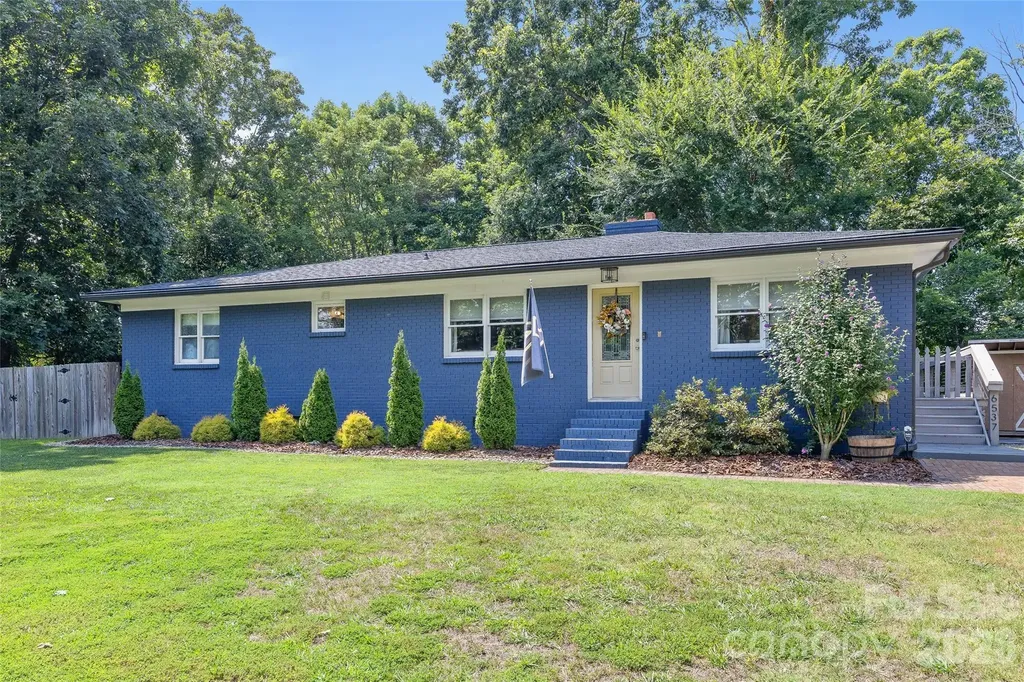 6537 Mt Holly Huntersville Road Charlotte NC 28216