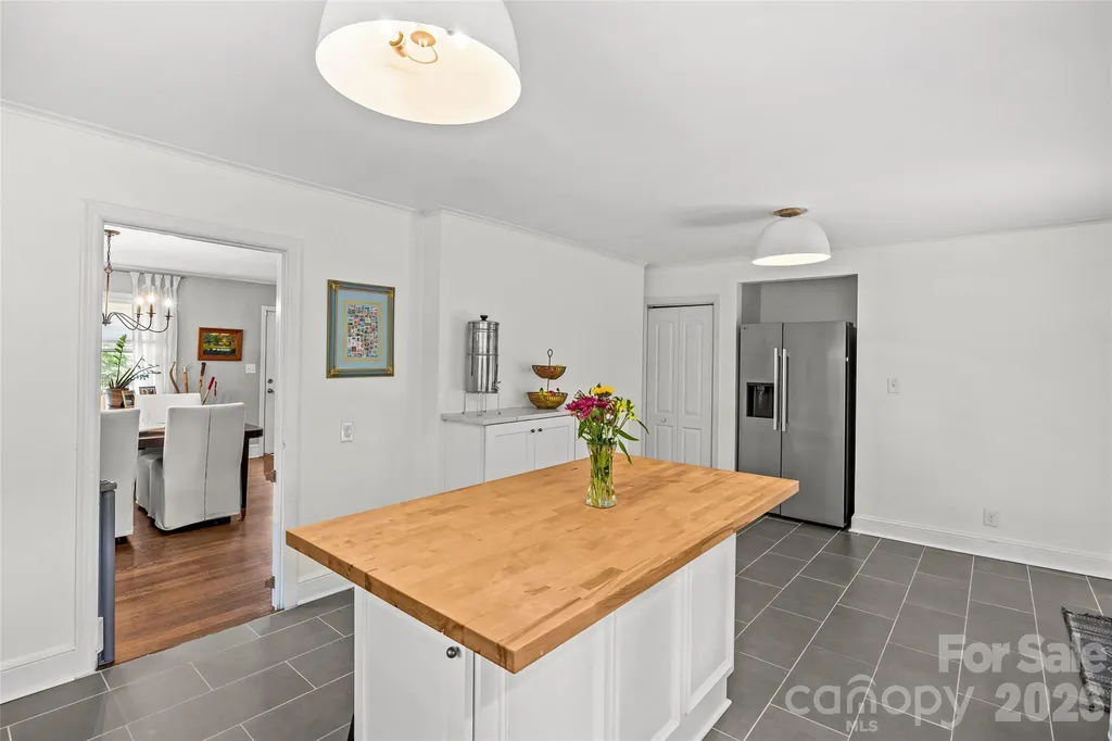 6537 Mt Holly Huntersville Road Charlotte NC 28216