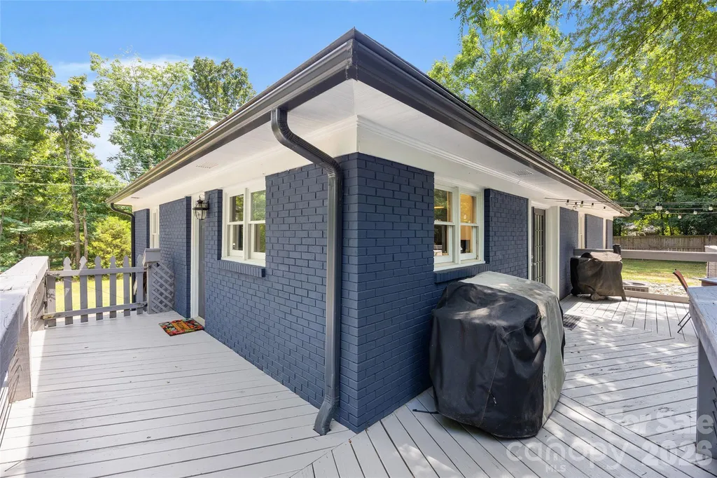 6537 Mt Holly Huntersville Road Charlotte NC 28216