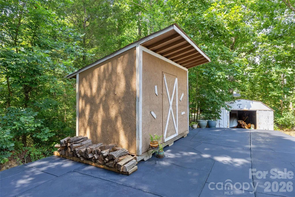 6537 Mt Holly Huntersville Road Charlotte NC 28216