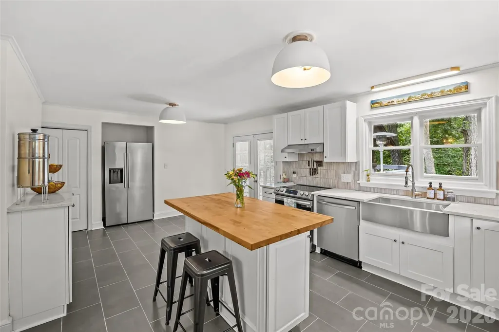 6537 Mt Holly Huntersville Road Charlotte NC 28216