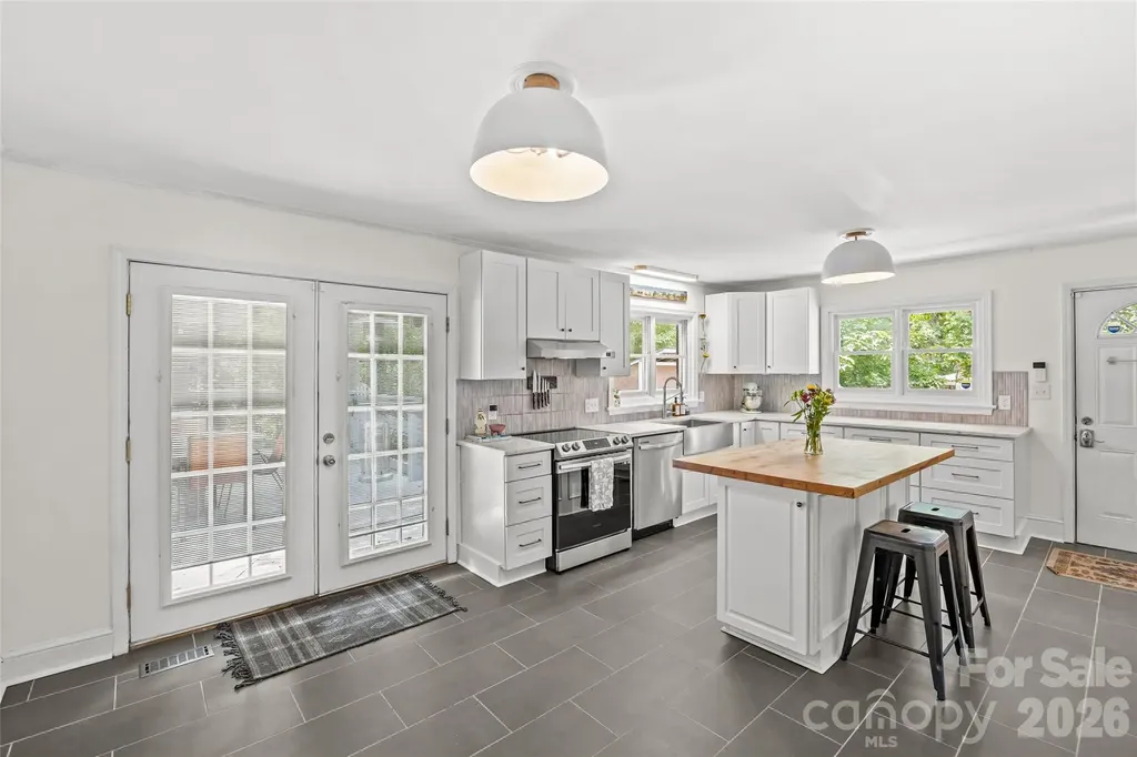 6537 Mt Holly Huntersville Road Charlotte NC 28216