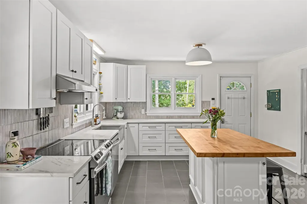 6537 Mt Holly Huntersville Road Charlotte NC 28216
