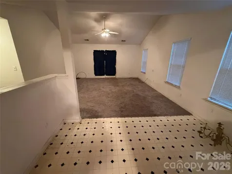 6111 Country Walk Drive Charlotte NC 28212
