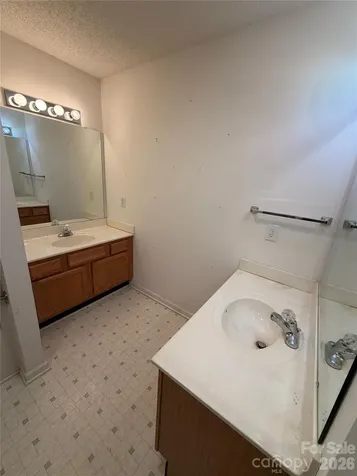 6111 Country Walk Drive Charlotte NC 28212
