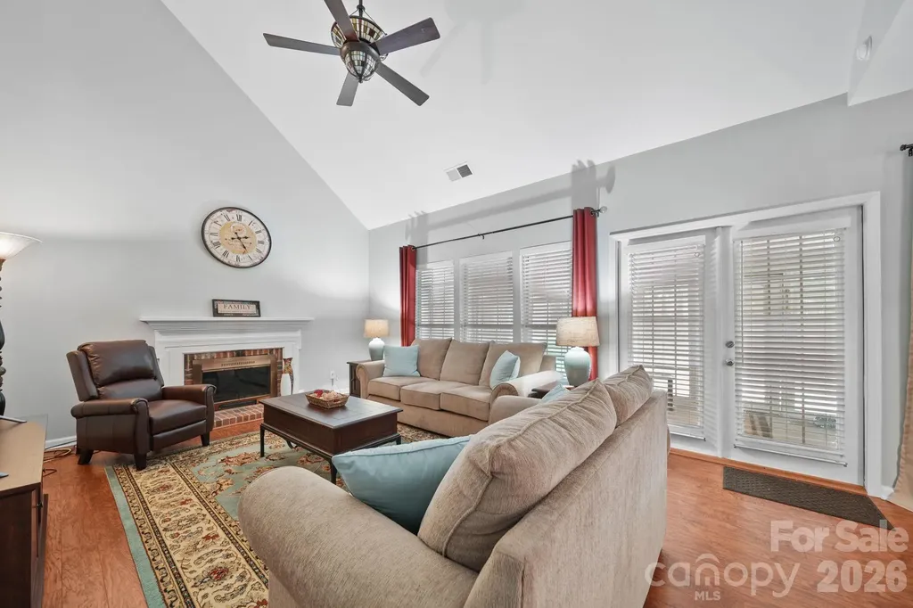 9136 Whittel Place Charlotte NC 28216