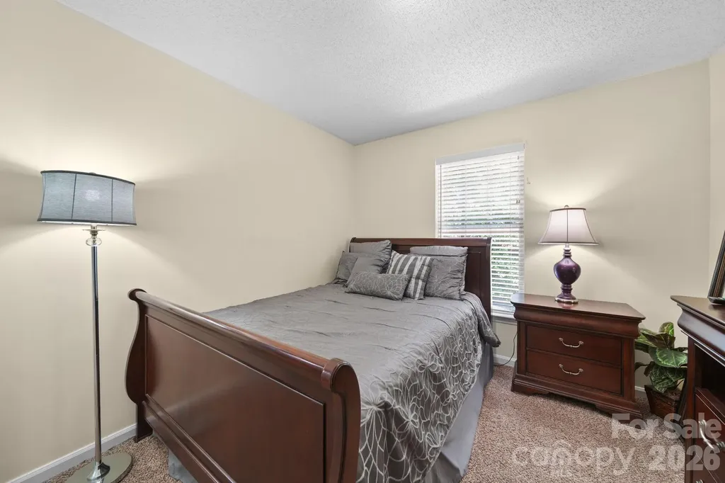9136 Whittel Place Charlotte NC 28216