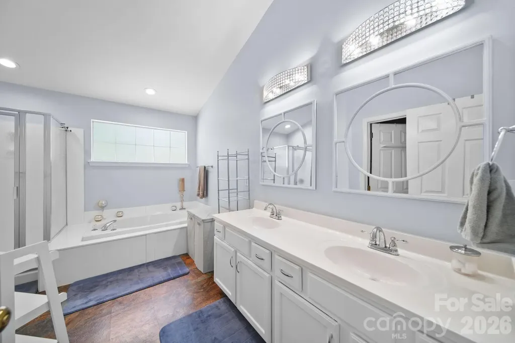 9136 Whittel Place Charlotte NC 28216
