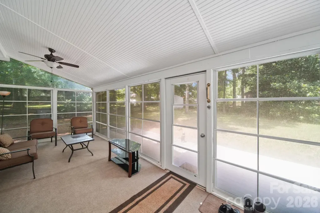 9136 Whittel Place Charlotte NC 28216