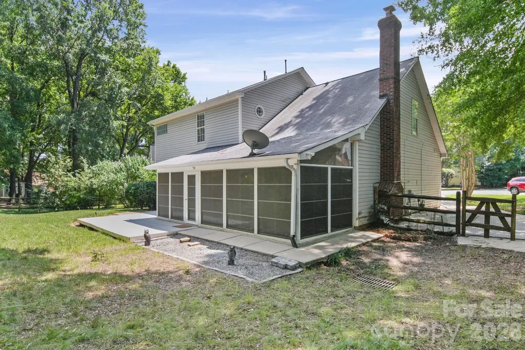 9136 Whittel Place Charlotte NC 28216