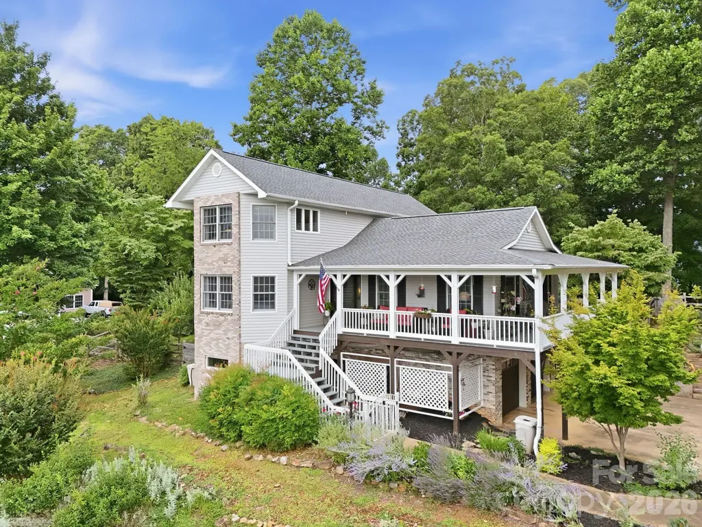 241 Alta Vista Drive Candler NC 28715