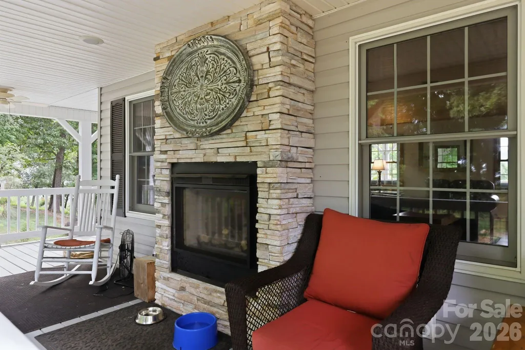 241 Alta Vista Drive Candler NC 28715