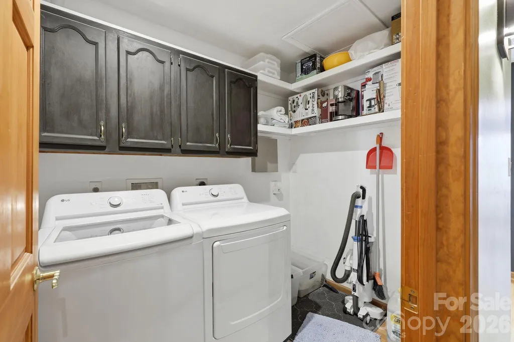 241 Alta Vista Drive Candler NC 28715