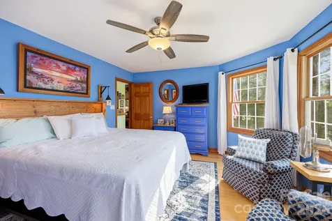241 Alta Vista Drive Candler NC 28715