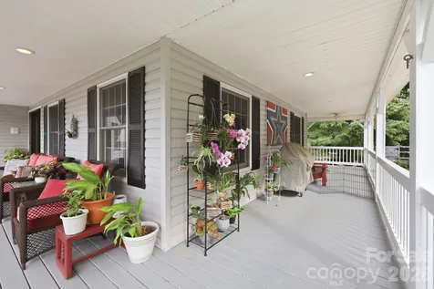 241 Alta Vista Drive Candler NC 28715