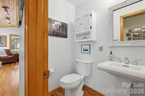 241 Alta Vista Drive Candler NC 28715