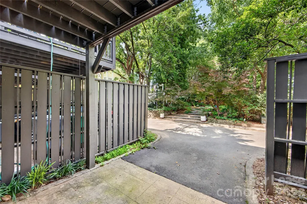 312 W 10th Street Charlotte NC 28202