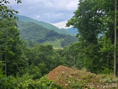 52 Lantern Ridge Maggie Valley NC 28751