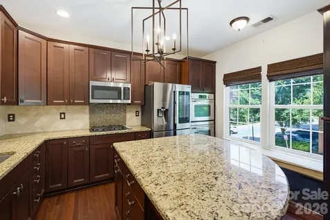 225 Lincoln Street Charlotte NC 28203