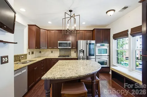 225 Lincoln Street Charlotte NC 28203