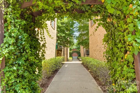 225 Lincoln Street Charlotte NC 28203