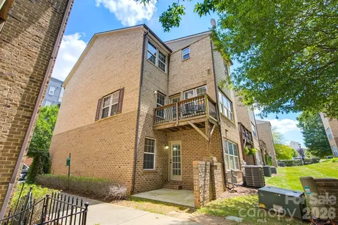 225 Lincoln Street Charlotte NC 28203